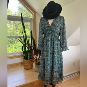 Amazon: Elegant Green Floral Midi Dress